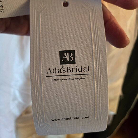 Prom gown or bridal gown. - Picture 9 of 11